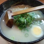 ラーメン壷 - 豚骨ラーメン