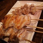 焼鳥コウジ - 絶品な手羽先
