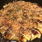 やっちゃば - 豚肉たっぷりお好み焼き、チーズトッピング