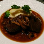 Restaurant 4 CHOUME - 牛ホホ肉のシェリービネガー煮込み