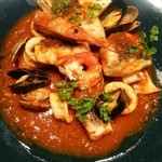 Restaurant 4 CHOUME - 鮮魚と魚介のトマト煮込み