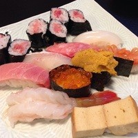 鮨 いぬかい - 特上にぎり(味噌汁・デザート付)
