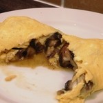 ビストロ サイトウ - 中にはホワイトトリュフを使用。