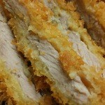 ひよどり亭 - ヒレカツの断面