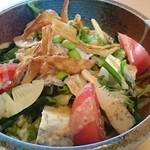お食事処 楽膳 - 畑のべっぴんサラダ