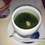 Ume No Hana - 茶碗蒸し、ほうれん草のあんかけ。蔵王のお釜のような美しい緑