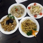 中華ダイニング高格 - コラーゲンの前菜780円、酔っ払い鶏780円、筍の醤油煮580円、烤麩の煮物580円