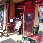 マルシェロロ - こじんまりした雰囲気が風景に溶け込んでいます
