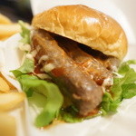 ESSEN - ヴルストバーガー