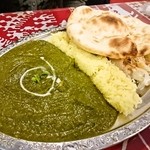 Indian Restaurant Shri Aruna - ほうれんそうのカレー