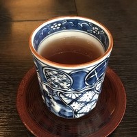 日本料理 鯉城 - まずはお茶をいただきます