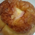 ベーカリー　カーム - クワトロチーズ&ハム　170円