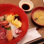 牛たん炭焼 利久 - 海鮮丼定食