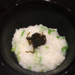 日本料理 幸庵 - おかわりの2杯目のお粥は、せりとふきの辛煮を添えて