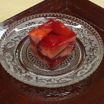 松川 - イチゴのゼリー寄せ