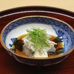 松川 - フグにフグ白子のクリームをかけて