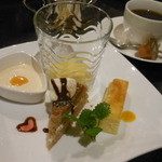 ステーキ・洋食のTANTO屋 - デザートプレート　バレンタインバージョン　2016.2