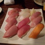 魚の平田屋 中野坂上駅前店 - 一貫ずつ頼める寿司