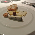 ラ・トルテュ - フロマージュ　ヴァランセ、ロックフォール、モンテサルド