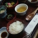 精進鉄鉢料理 泉仙 紫野店