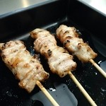 やきとり 松良 - せせり３本３００円(201602)