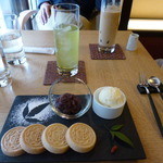 京都祇園あのん - 私はあんぽーねと冷たい緑茶のセットを　夫はアイスカフェオレ