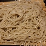 正直家 - 麺のアップです。