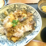 いろり家 - アワビ丼…食べかけです