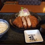 とんかつマ・メゾン - ジャンボロースカツを食べました