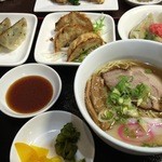 中華樓 - 餃子３種セット