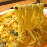 日高屋 - チゲ味噌ラーメン/麺リフト