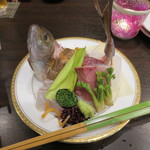 零 - イサキ、ブリ、スズキの刺身の盛合せ