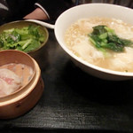 東京チャイニーズ 一凛 - 海老ワンタン麺ともちぶたシューマイ御膳(1,100円）