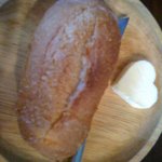 ビーフクラブ ノエル - ハート型のバター付パン
