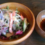 ビーフクラブ ノエル - サラダとお肉のソース