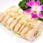 Steamed chicken with green onion and ginger