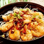 Stir-fried shelled shrimp with Sichuan chili pepper