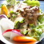 miniyontoukyou - 肉魚定食 1200円 のサラダ、生野菜