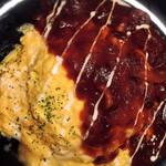 卵とろとろたんぽぽオムライス～自家製ドミグラスソース～　ハーフ700円