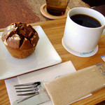 ジューシーコンセプト - エスプレッソとチョコレートのマフィン＋ブレンドコーヒー[balance]