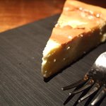 Momotarou - 自家製濃厚チーズケーキ(ももたろう)