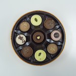 GODIVA Chocolatier - GODIVA