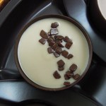 GODIVA Chocolatier - GODIVA