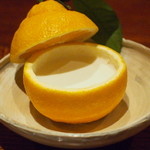 にしぶち飯店 - 蓋の部分を絞って頂くのです