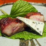 にしぶち飯店 - 蜂蜜を塗ってあるそうで…　コレもっと食べたい！