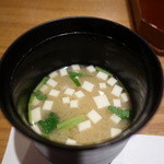 酒肴菜飯　さくら - 豆腐と水菜とワカメの味噌汁