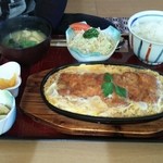 じぶうん家 - 煮かつ定食