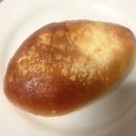 Pando Gaden - 苺のつぶつぶパン。