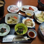 富士見荘 - 夕食。18時一気出し。