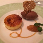 Chez TAKA HIGASHIAZABU - デザート：クレームブリュレとチョコのアイスクリーム、オレンジのコンフィ